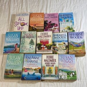 Contemporary Romance Novel Lot: Mallery, Macomber, Woods & More! (13 Books)